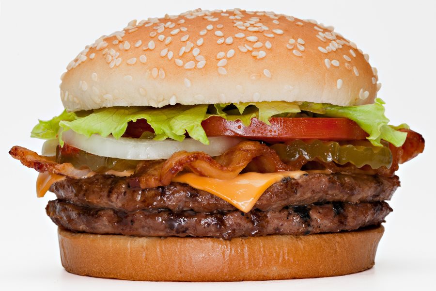 Um “inocente” hambúrguer faz estragos que você nem imagina!
